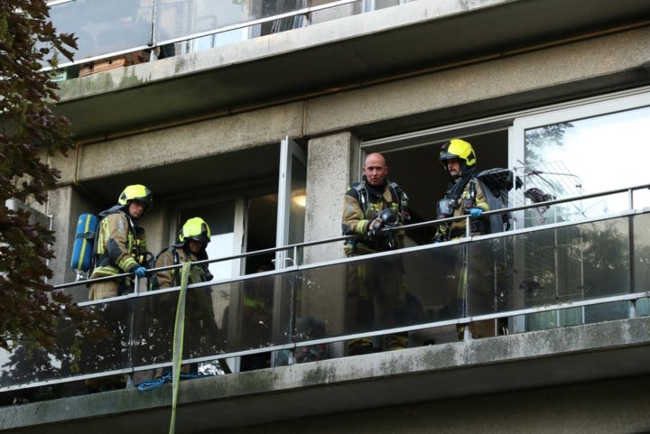 Tiental appartementen ontruimd na brand op terras van flat