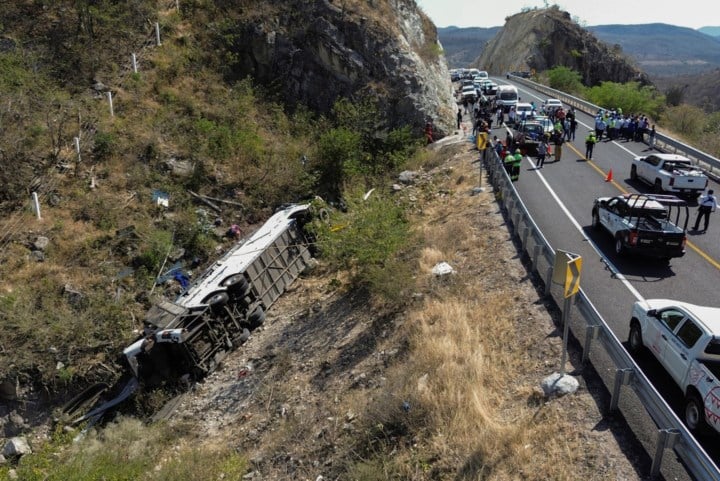 Meer dan 20 doden bij verkeersongeval op snelweg in Mexico