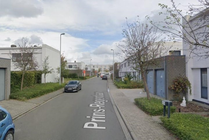 Afvalbrand veroorzaakt elektriciteitspanne: “Bewoners werden ’s nachts opgeschrikt door enkele luide knallen”
