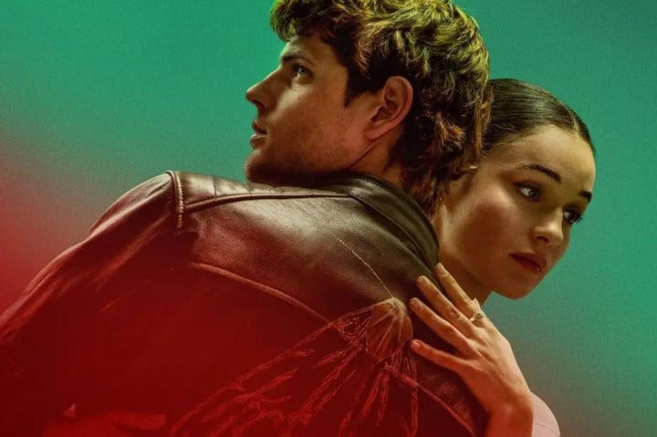 ‘Bad influence’ op één bij Netflix: “Zo’n slechte film dat het pijn doet om naar te kijken”