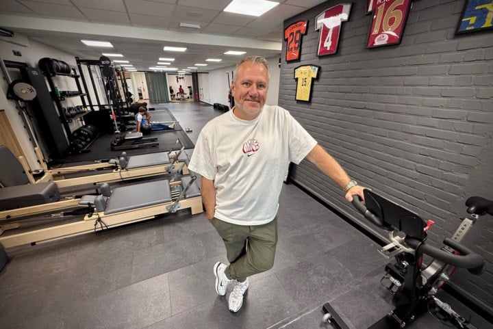 David Bombeke (50), hoofdkinesist bij Club Brugge, opent nieuwe vestiging van zijn groepspraktijk REV: “We zetten meer in op yoga en pilates”