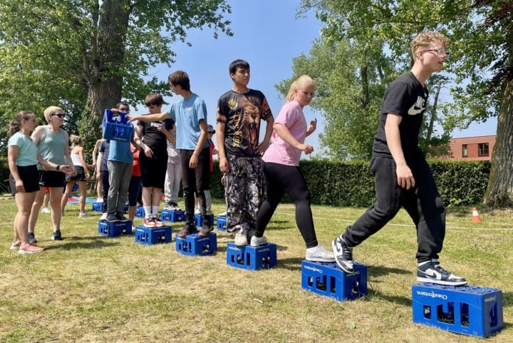 Recordopkomst van 333 jongeren bij inclusieve sportdag ‘Onbeperkt Wild’: “Scholen uit heel West-Vlaanderen nemen deel”