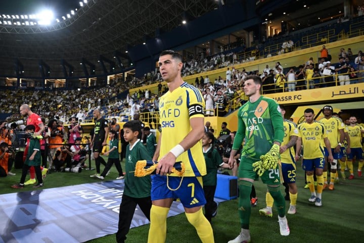 De 40 voorbij maar Cristiano Ronaldo blijft bestbetaalde sporter en verdient bijna 8 euro per seconde