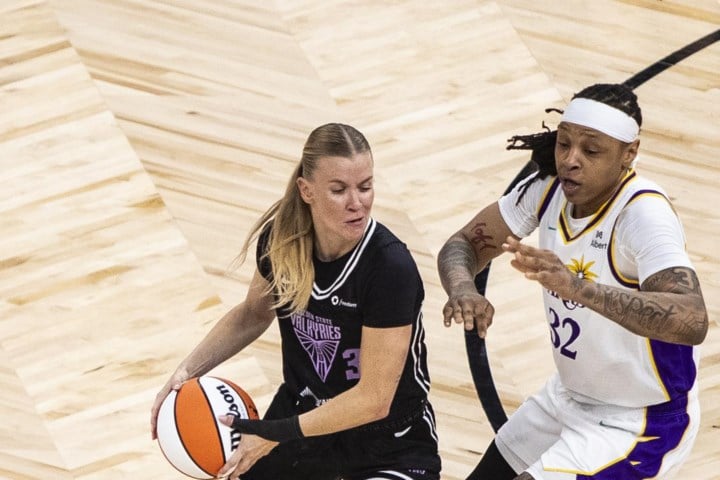 WNBA-team Golden State neemt Julie Vanloo en Kyara Linskens op in definitieve selectie