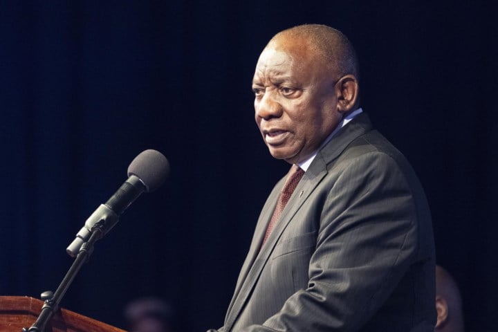 LIVE AMERIKA. Zuid-Afrikaanse president naar VS om Trump te sussen over “genocide op witte Afrikaners”