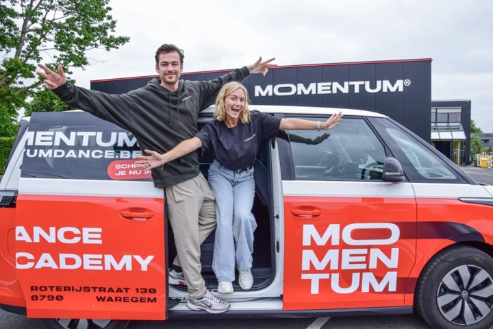 Julie Vermeire en Laurins Dursin toveren voormalige dansschool Beyaert om tot Momentum Dance Academy: “Willen hier een echte community creëren”