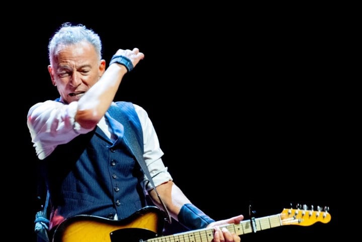 Bruce Springsteen snoeihard voor Trump bij start Europese tournee: “Corrupte, incompetente en verraderlijke regering”