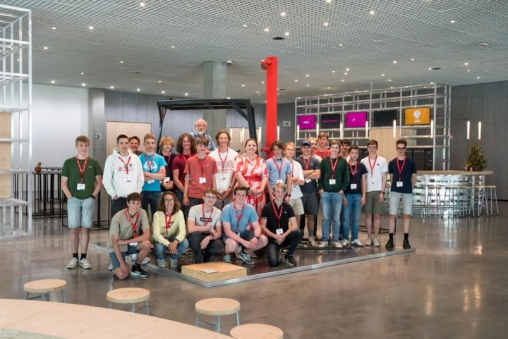 Weervrouw Jacotte Brokken presenteert spannende finale TVH Universalis Technicalis