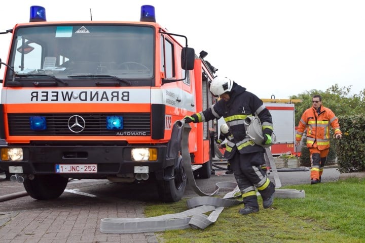 Brandweer van Middelkerke houdt oefening in ondergrondse parking van marktplein