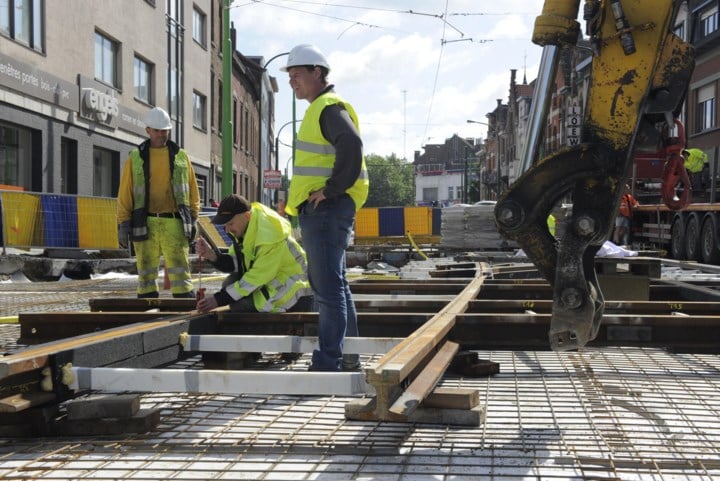 MIVB vernieuwt 30 jaar oude tramsporen in Evere