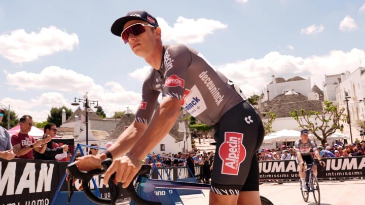 Verleidt Limburgs Alpecin-duo nog meer ploegen door knalprestatie in Giro?  “Gravelrit stond vooraf al aangestipt”