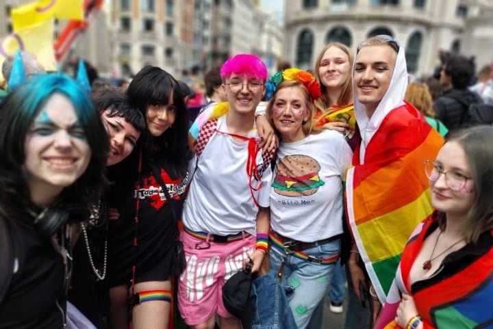 Kleurrijke Pride trekt door Brussel: “We zijn hier om onze rechten te verdedigen”