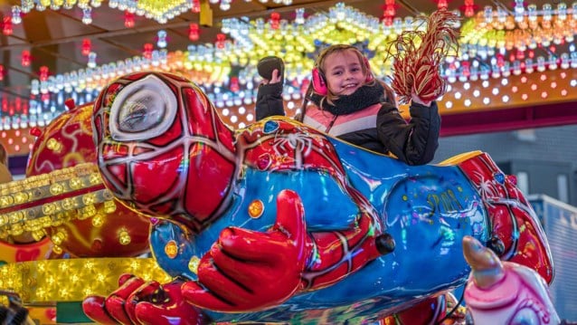 Kermis op Wim Saerenplein in Deurne blijft nog tot vrijdag staan