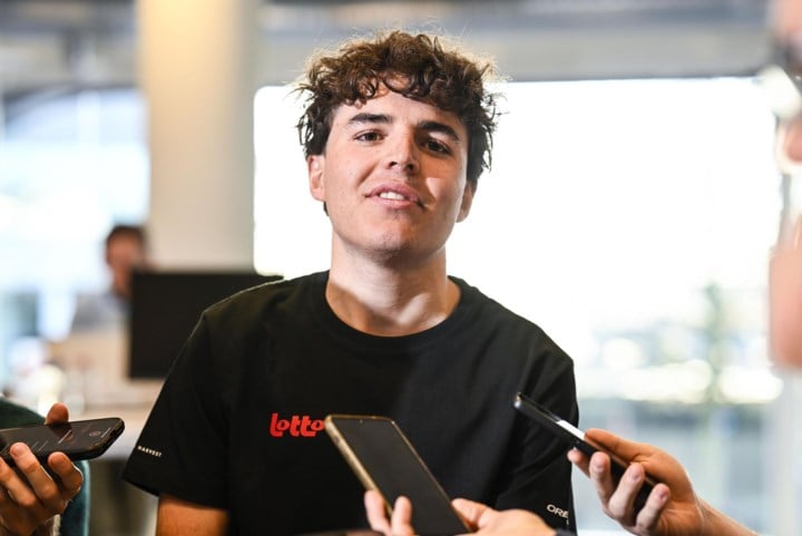 BELGEN IN HET BUITENLAND. Jarno Widar blikvanger in Ronde de l’Isard