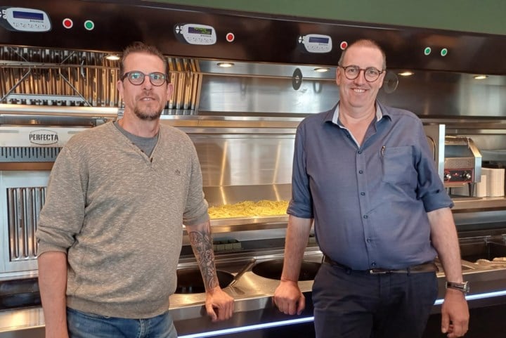 Frituur De Pompeschitter opent vrijdagavond de deuren: “Het ideale moment in ons leven om nog eens te springen”