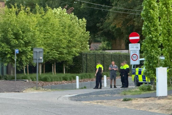 Man (45) die met veel politiemacht werd opgepakt in Beringen is gekend bij parket voor drie bijlaanvallen