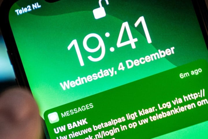 Twee jongemannen in cel voor oplichting, 72-jarig slachtoffer raakte minstens 10.000 euro kwijt