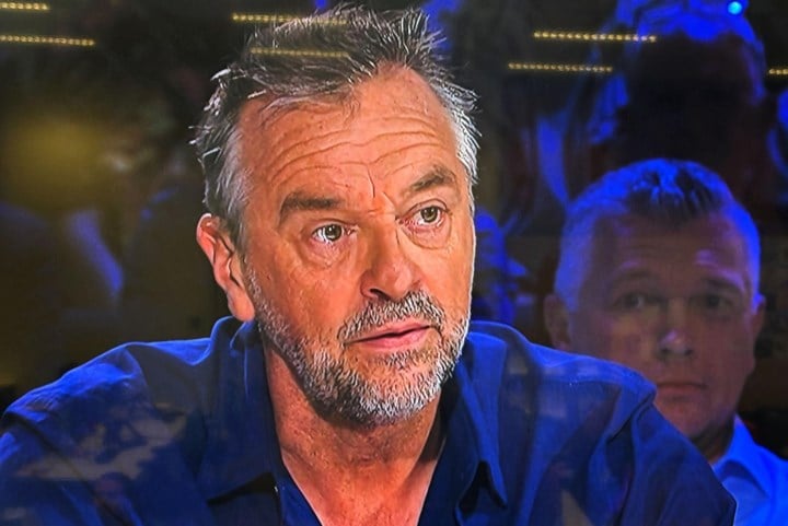 Tom Waes critically interviewed in the Dutch talk show: « I don’t have a problem with alcohol. I don’t have time to drink »