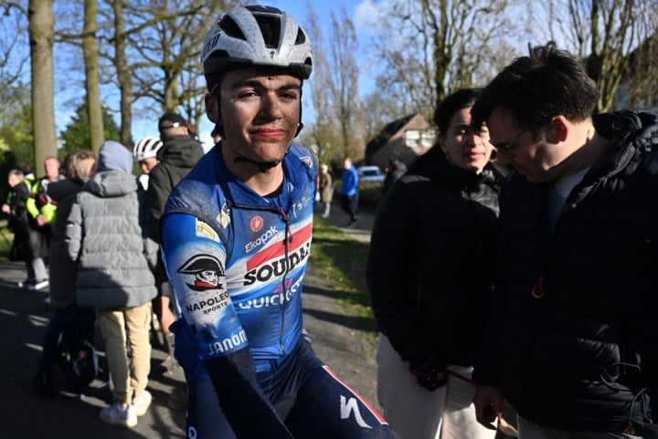 BELGEN IN HET BUITENLAND. Viktor Soenens en Matteo Vanhuffel schitteren in Alpes Isère Tour, Aaron Vogels verovert bergtrui in Albanië