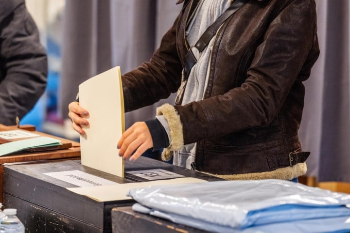 Van ‘schone slaper’ tot oldtimerbestuurder met autopech: 26 afwezige of laattijdige bijzitters verschijnen voor rechter