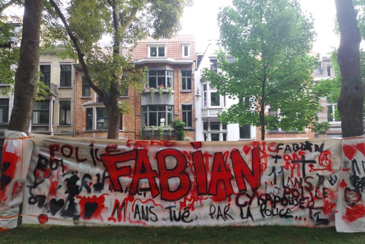 Spandoek op plek waar Fabian het leven liet stelt politieoptreden in vraag