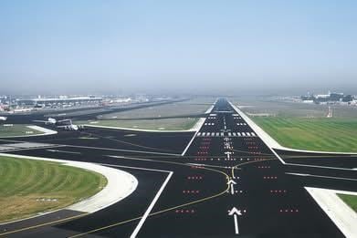 Zuidelijke landingsbaan Brussels Airport bijna hele zomer gesloten