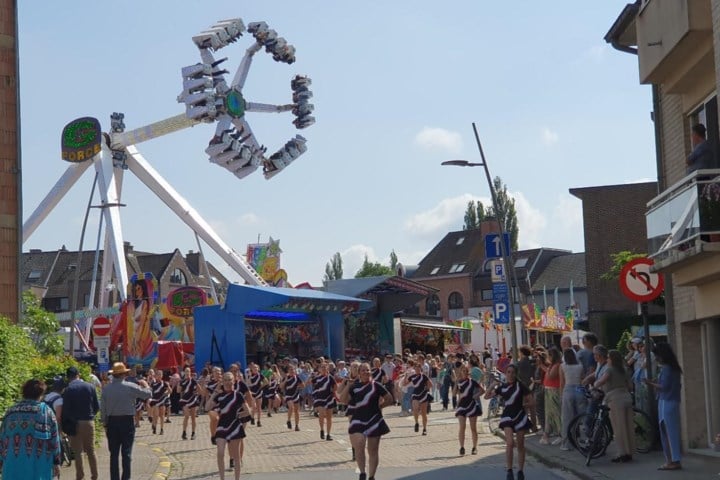 Dit weekend Sinksenkermis en Bloemenstoet in Ternat: “28 groepen schreven zich in”