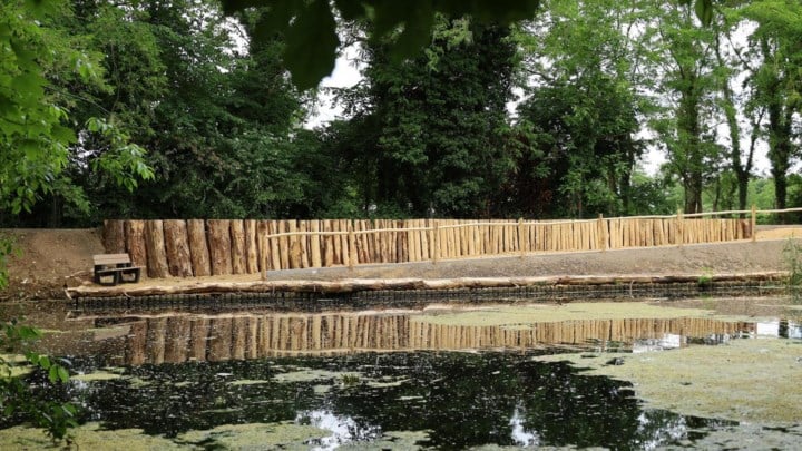 Stad wil van Lanklaar weer schoonste hoekje van Limburg maken: “Dit nieuwe platform in de Oude Vaart is de eerste stap”