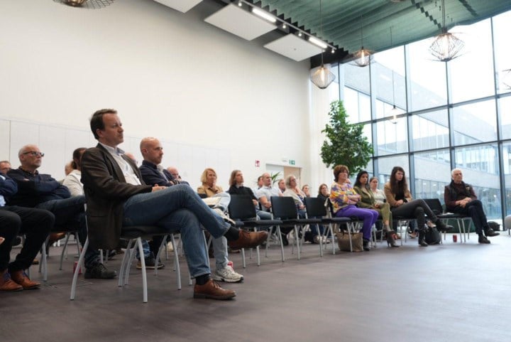 Toekomstplan voor bedrijvenzone Londerzeel Noord voorgesteld aan ondernemers: “Alles begint bij de heraanleg van de wegen”