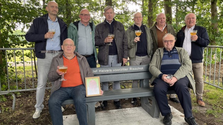 Gemeente plaatst op basis van rondvraag acht nieuwe zitbanken