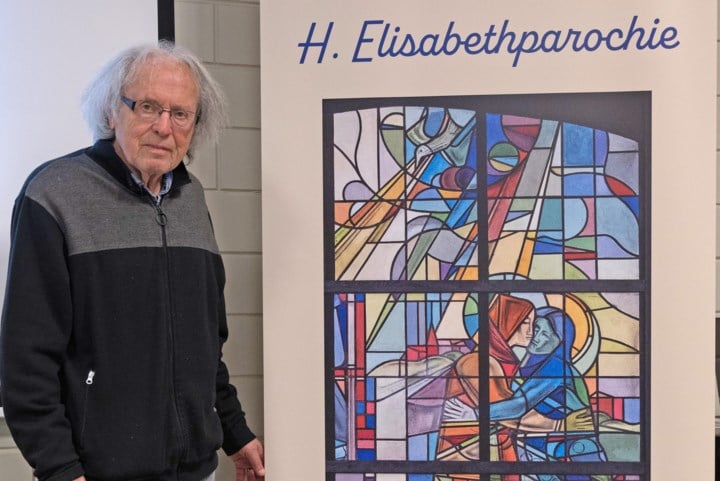 Een van zijn creaties hangt in Gentse kathedraal, maar nu exposeert glaskunstenaar Harold (88) in kerk in ‘zijn’ stad
