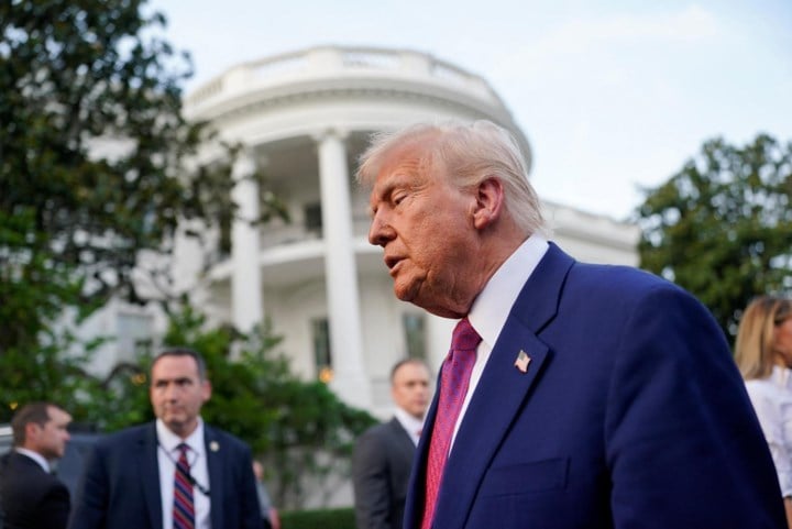 Trump zet hakbijl in de wetenschap: “Iedereen is bang voor zijn wraak”