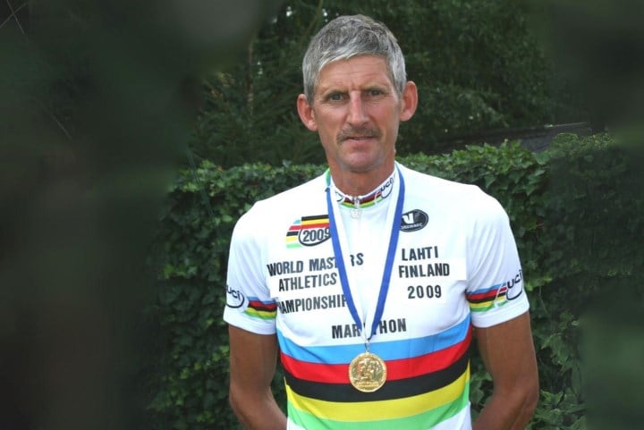 Gemeente organiseert Memorial Filip Vanhaecke om overleden loopkampioen te eren: “Hij was een voorbeeld”