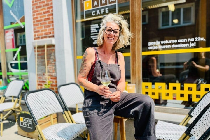 Cindy (51) neemt fakkel over van Farm Café: “Een huiselijk café waar iedereen welkom is”