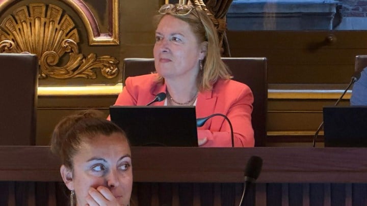 Ombudsvrouw Karla Blomme stelt laatste maal haar jaarverslag voor