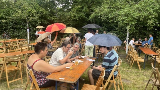 Zomerfeest Vrienden van het Zoerselbos met jarige erevoorzitter